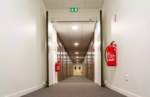 Fachkraft für Feststellanlagen gemäß DIN 14677-1